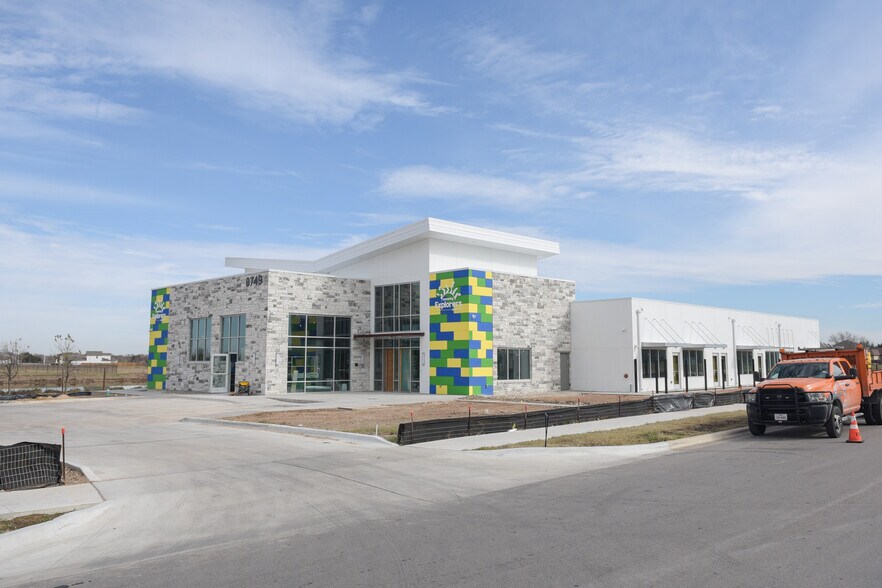 More Photos Of 8749 Vertex Blvd, Austin Schools For Sale