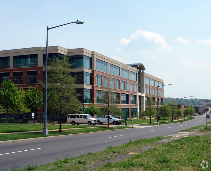 More Photos Of 1220 12th St SE, Washington Office For Lease