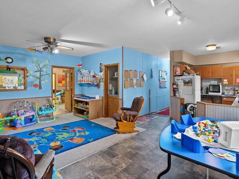 More Photos Of 1017 Laurel St, Marshfield Specialty For Sale