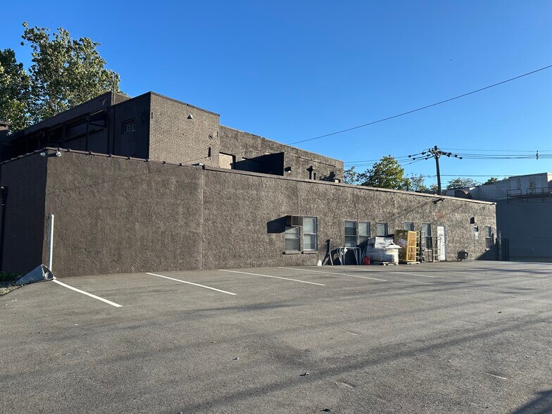 Primary Photo Of 700-710 North Ave, Plainfield Warehouse For Sale