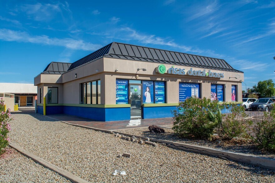 More Photos Of 1902-1940 E Main St, Mesa Storefront For Sale