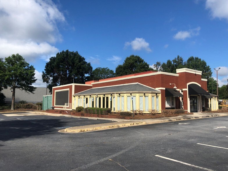 More Photos Of 1161 Old Salem Rd, Conyers General Retail For Sale