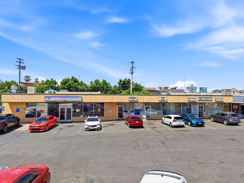 More Photos Of 7206-7216 Lindale Dr, Sacramento Storefront For Sale
