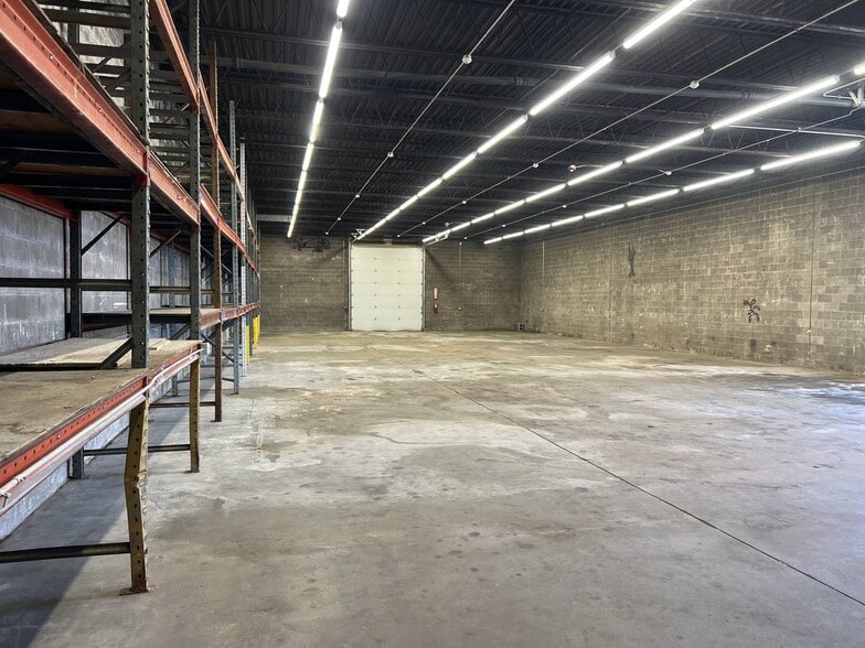 More Photos Of 159 Temple St, Nashua Warehouse For Lease