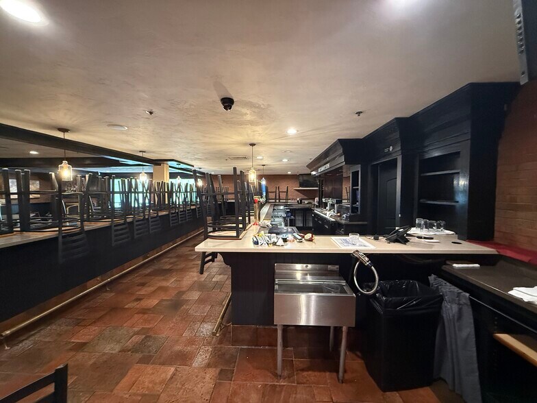 More Photos Of 249 Main St, Rutland Apartments For Lease