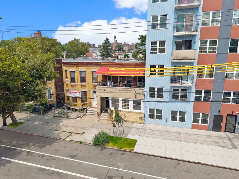 More Photos Of 777 Burke Ave, Bronx Storefront Retail Residential For Sale