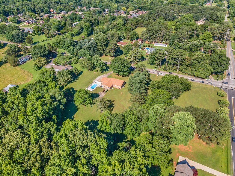 More Photos Of 1495 Jeff Rd NW, Huntsville Specialty For Sale