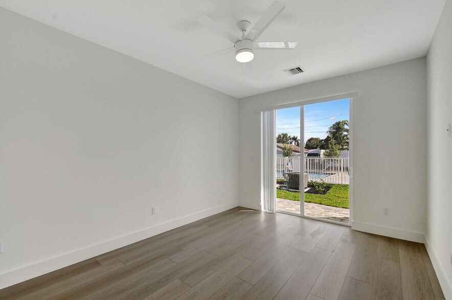 More Photos Of 802 N Federal Hwy, Lake Worth Beach Apartments For Lease