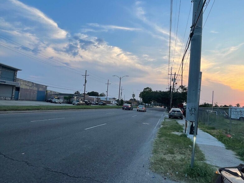More Photos Of 7931 Chef Menteur Hwy, New Orleans Land For Sale
