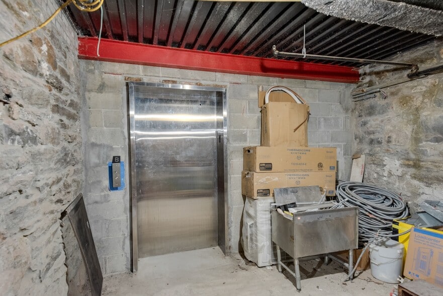 More Photos Of 110 Kent Ave, Brooklyn Warehouse For Sale