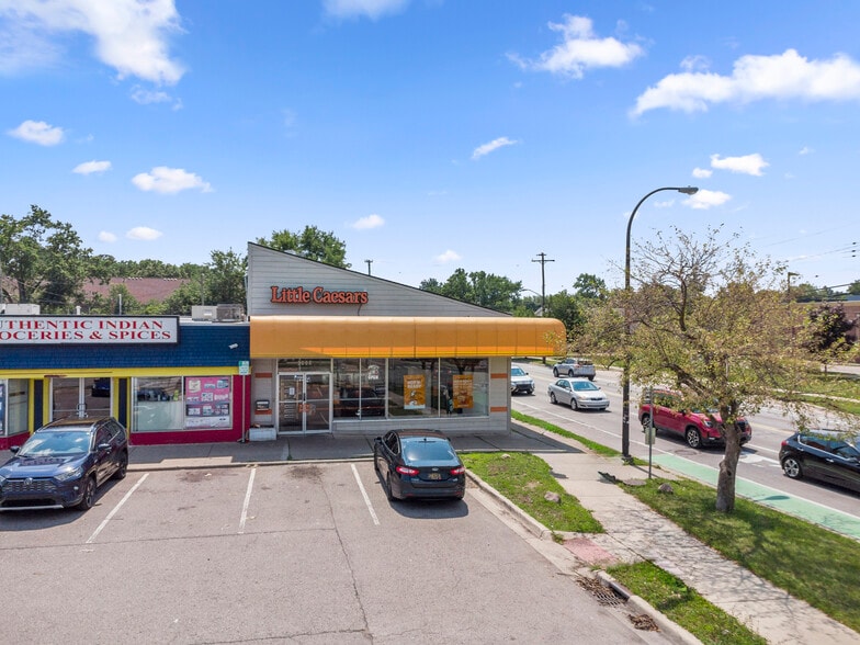 More Photos Of 3000 Packard Rd, Ann Arbor Storefront For Sale