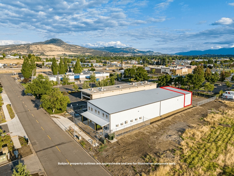 More Photos Of 2074 Commerce Dr, Medford Industrial For Lease