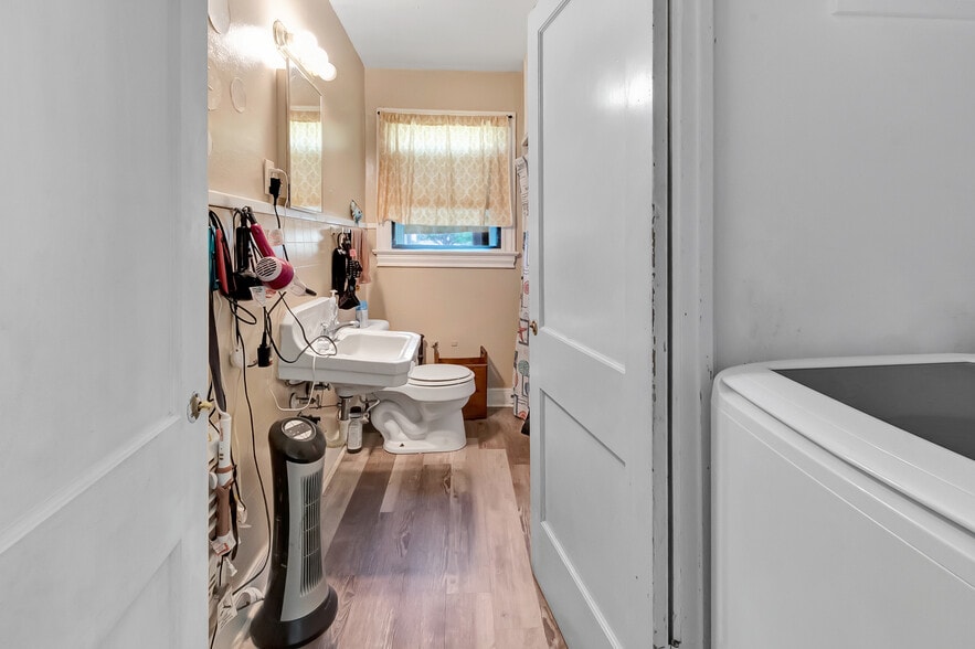 More Photos Of 1005 Macarthur St, Victoria Apartments For Sale