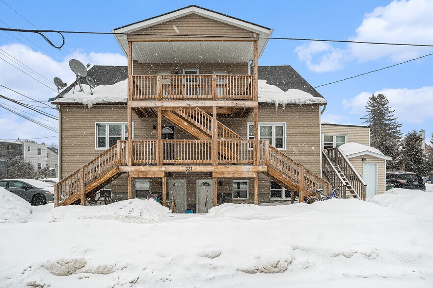 More Photos Of 331 Mona Av, Ottawa Apartments For Sale