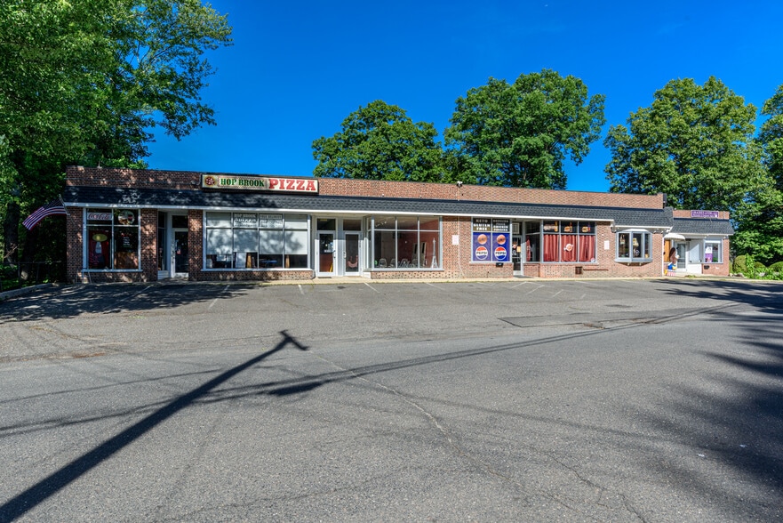 More Photos Of 147 Quinn St, Naugatuck Storefront For Sale