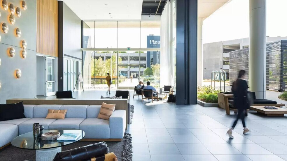 More Photos Of 6601 Center Dr W, Los Angeles Office For Lease