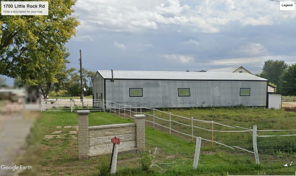 More Photos Of 1700 Little Rock Rd, Plano Industrial For Lease