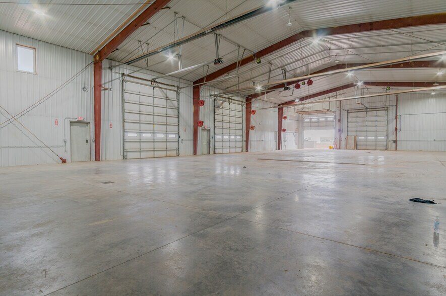 More Photos Of 10911 27J St SW, Dickinson Warehouse For Sale