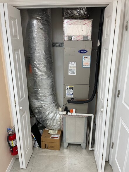 More Photos Of 3830 Williamsburg Park Blvd, Jacksonville Medical For Sale