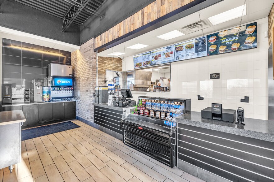 More Photos Of 13481 S State Highway 51, Coweta Fast Food For Sale