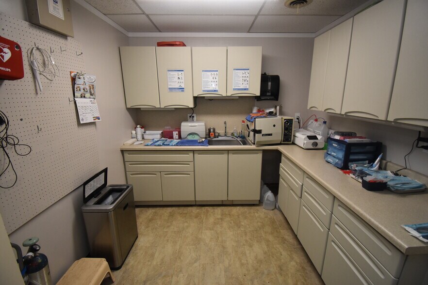 More Photos Of 800 Main St, Hellertown Office For Lease