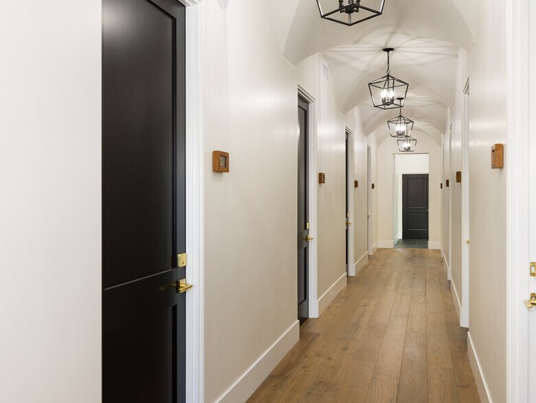 More Photos Of 1427 W 8th St, San Pedro Coworking Space