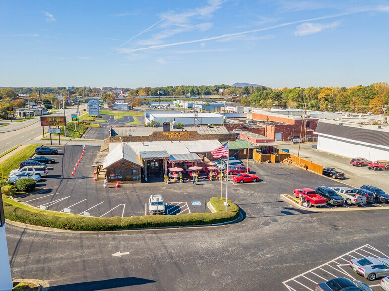 More Photos Of 1425-1495 Roswell Rd, Marietta Unknown For Lease