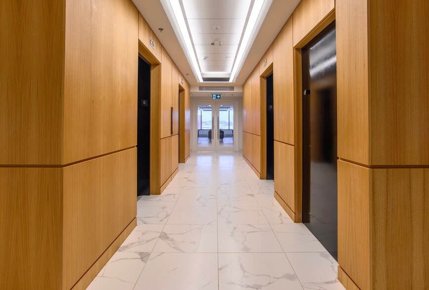 More Photos Of 15 Market Sq, Saint John Office For Lease