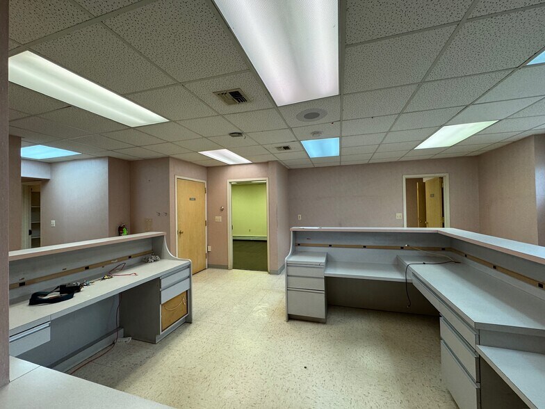 More Photos Of 179 Lafayette Ave, Hawthorne Medical For Lease