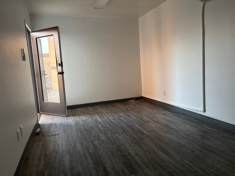 More Photos Of 1900 - 1920 S Factor Ave - on separate parcels, Yuma Service For Sale