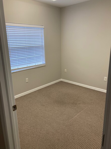 More Photos Of 14440-14442 Bruce B Downs Blvd, Tampa Medical For Lease