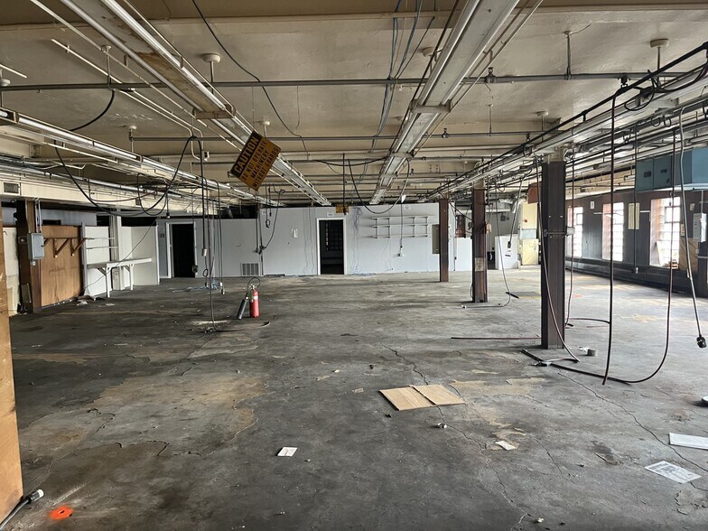 More Photos Of 23 Farrar St, Lynn Warehouse For Lease