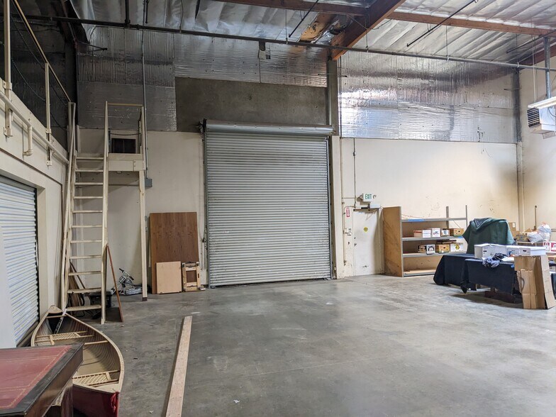 More Photos Of 351 Demeter St, East Palo Alto Warehouse For Lease