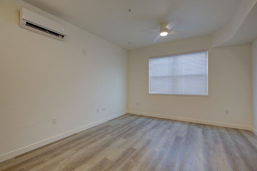 More Photos Of 1775 S Pearl St, Denver Apartments For Sale