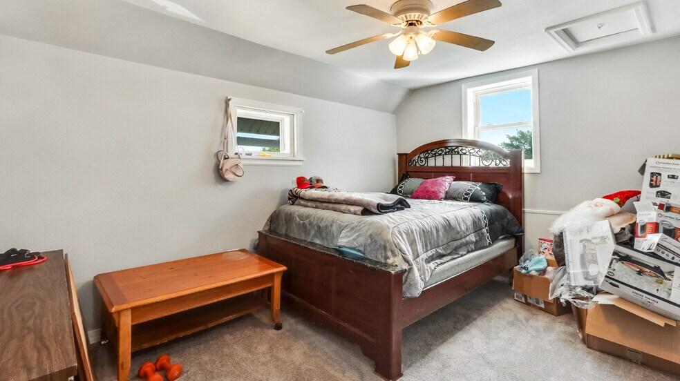 More Photos Of 106 S Harding St, Owen Apartments For Sale