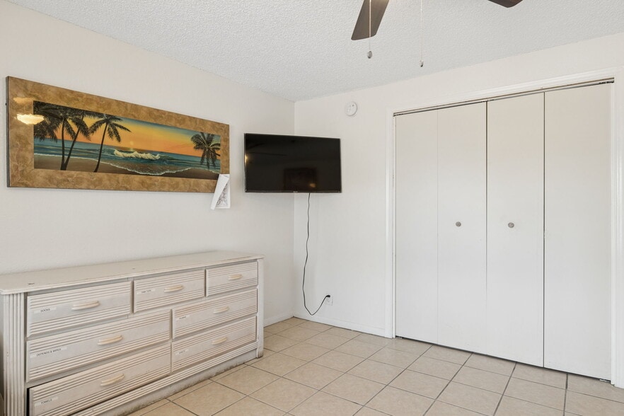 More Photos Of 1600 E Citation Ln, Tempe Assisted Living For Sale