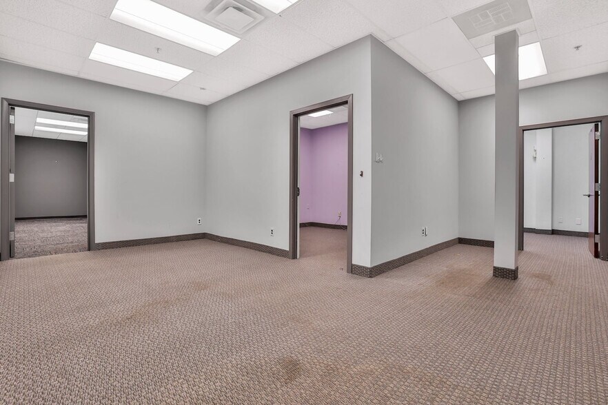 More Photos Of 240-260 W Nyack Rd, West Nyack Warehouse For Lease