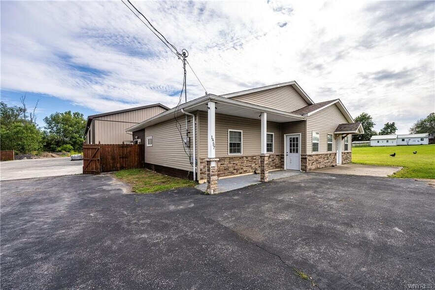 More Photos Of 1457 Eden Evans Center Rd, Angola Storefront For Lease