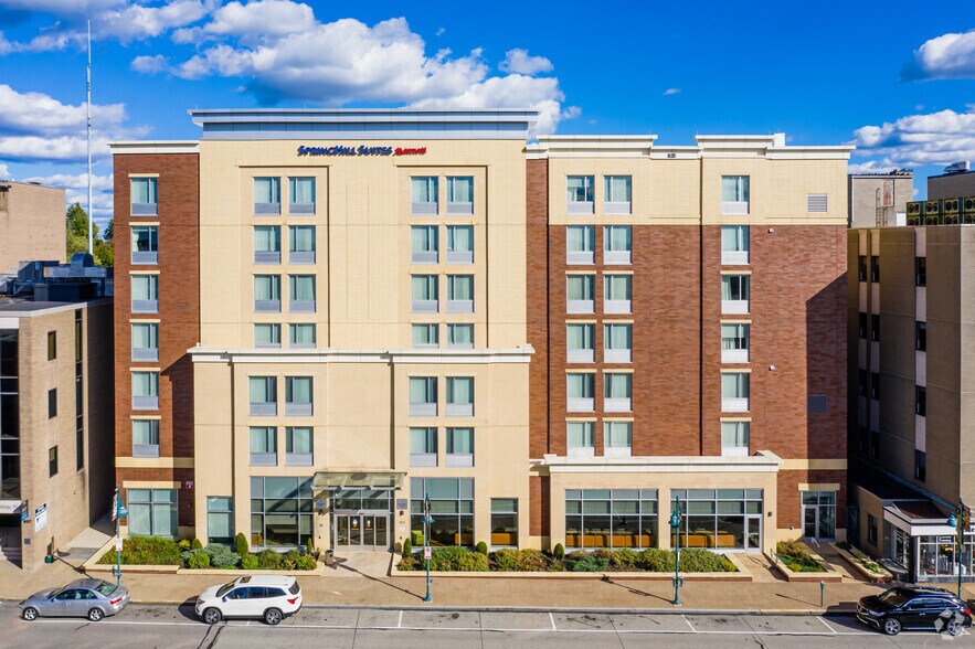 Primary Photo Of 611 Washington Rd, Pittsburgh Hotel For Sale
