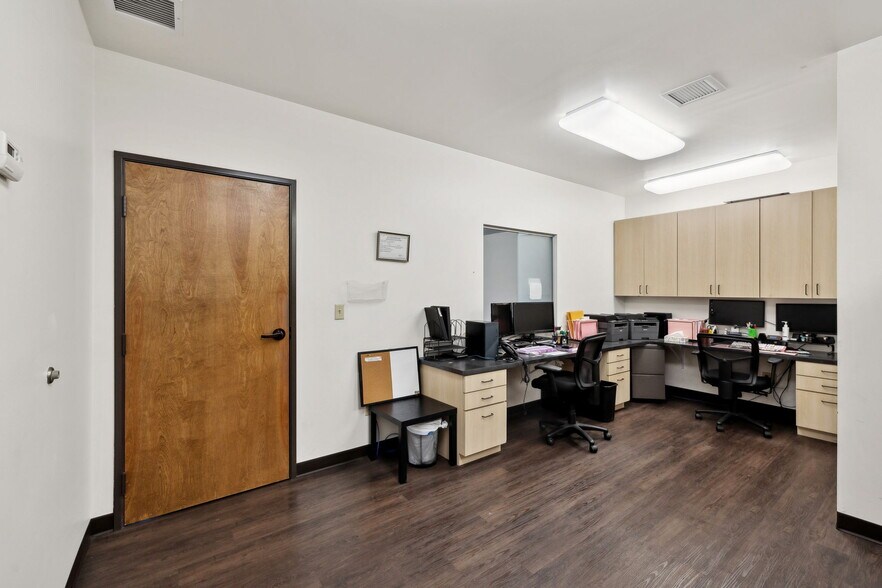 More Photos Of 2128 Babcock Rd, San Antonio Medical For Sale