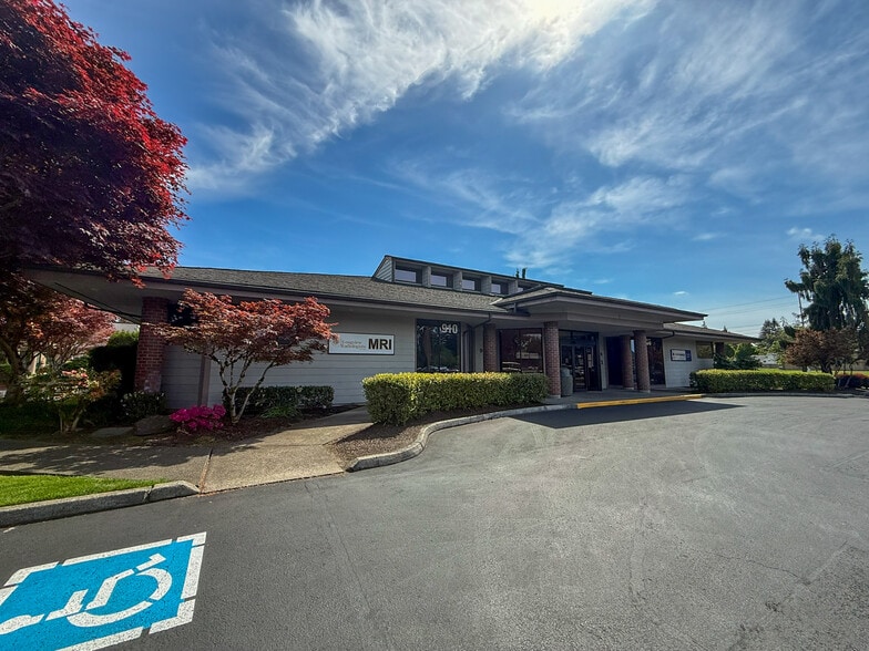 Primary Photo Of 910 S Scheuber Rd, Centralia Medical For Lease