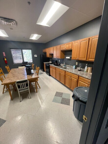 More Photos Of 1037 Powers Rd, Conklin Distribution For Lease