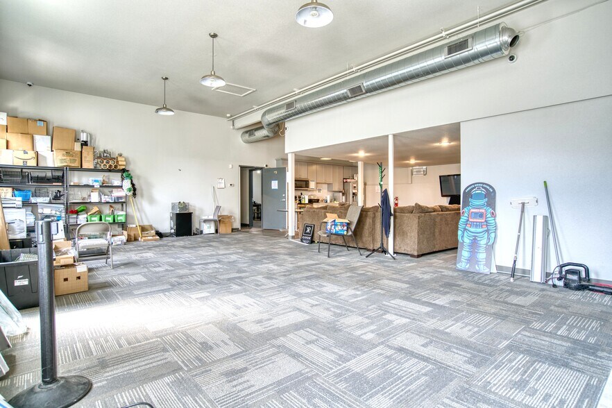More Photos Of 6924 N 79th St, Niwot Warehouse For Sale
