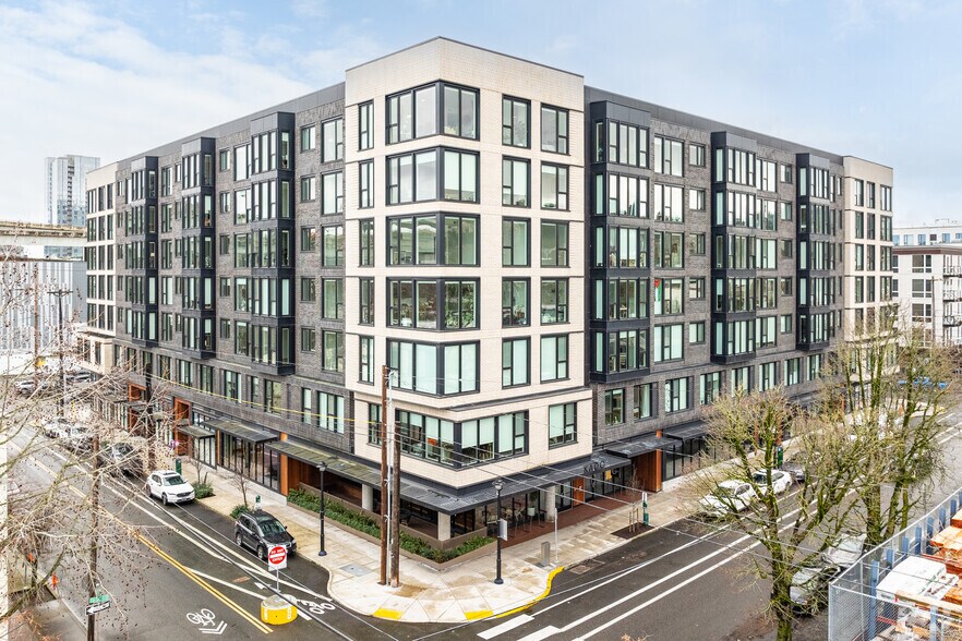 Primary Photo Of 1378 NW 18th Ave, Portland Apartments For Lease