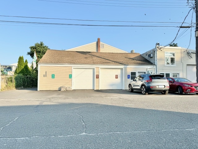 Primary Photo Of 158 Kenwood Ave, Fairfield Warehouse For Lease