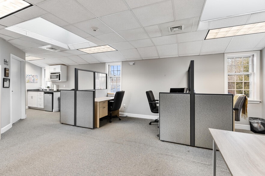 More Photos Of 271 Lincoln St, Lexington Office For Lease
