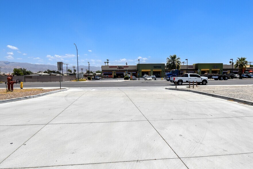 More Photos Of 43423 Monroe St, Indio Freestanding For Sale