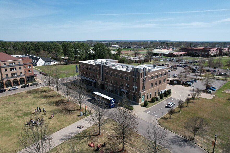 More Photos Of 1055 Steel Ave, Conway Office For Lease