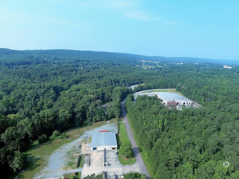 More Photos Of 300 Delano Dr, Manchester Warehouse For Sale