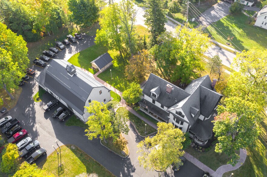 More Photos Of 4588 S Park Ave, Hamburg Office Residential For Sale